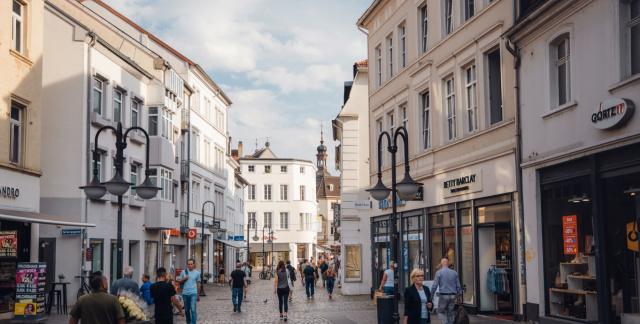 Bahnhofstrasse leading to St. Johanner Markt